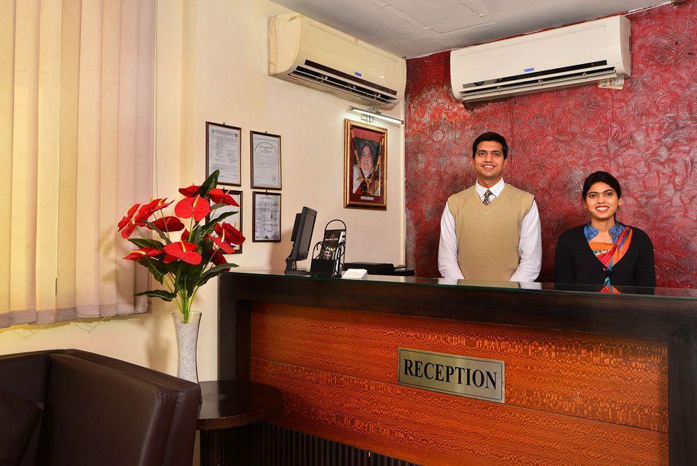 Hotel Shanti Palace West Patel Nagar Neu-Delhi Exterior foto
